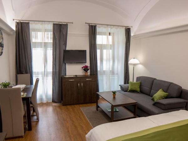 Mecset Apartman : photo 8 de la chambre studio