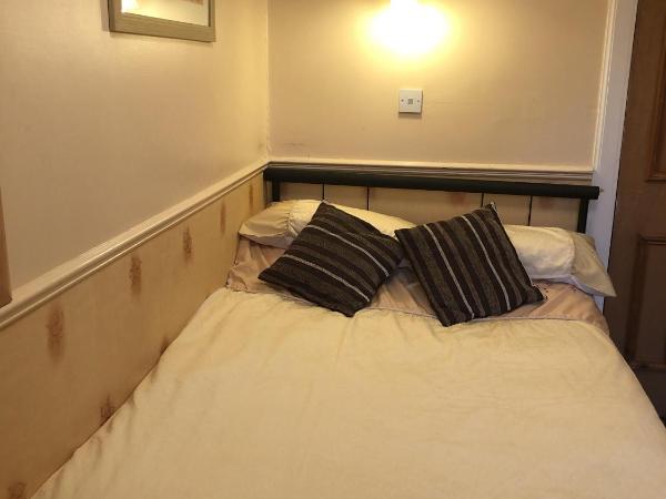 Brae Guest House : photo 2 de la chambre chambre simple avec salle de bains privative
