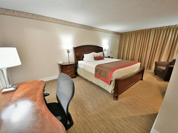 Ramada by Wyndham Jacksonville Hotel & Conference Center : photo 4 de la chambre suite mandarin 1 chambre - non-fumeurs