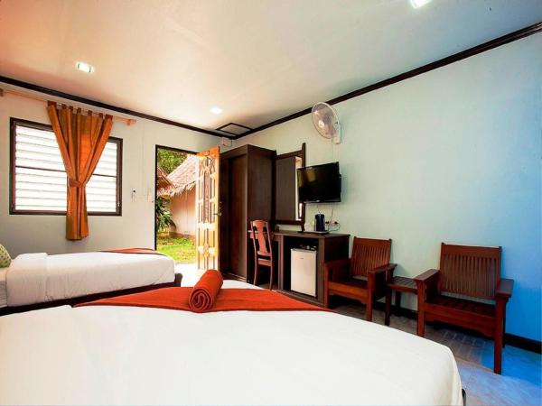 Lanta Coral Beach Resort : photo 3 de la chambre bungalow familial