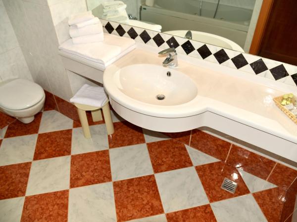 Hotel Amadeus E Teatro : photo 1 de la chambre chambre triple