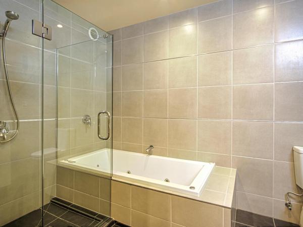 Autoline Queenstown Motel : photo 7 de la chambre studio avec baignoire spa - rez-de-chaussée