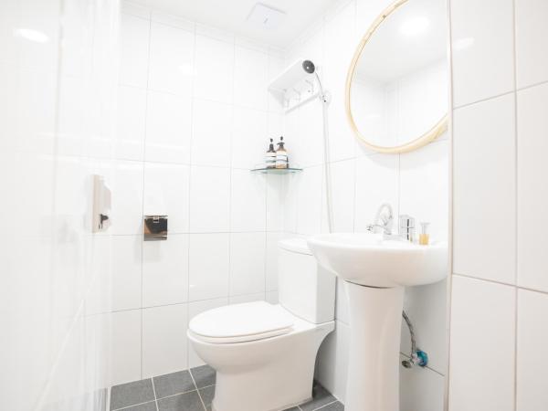 Huayuanhouse HQ in hongdae : photo 6 de la chambre lit simple dans dortoir pour femmes