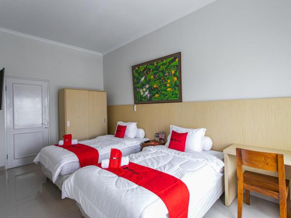 RedDoorz near Universitas Muhammadiyah Yogyakarta : photo 4 de la chambre chambre lits jumeaux