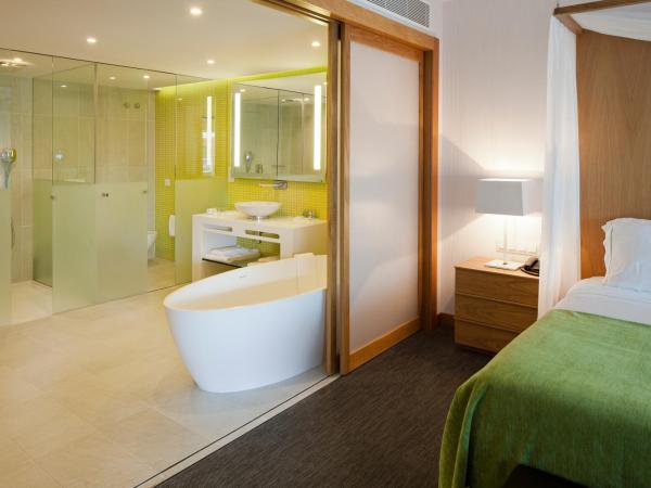 EPIC SANA Algarve Hotel : photo 5 de la chambre suite - vue sur piscine