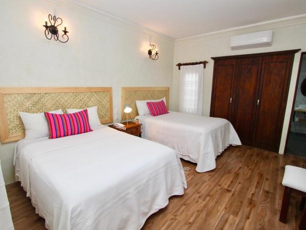 Hotel Trébol : photo 1 de la chambre chambre double avec 2 lits doubles