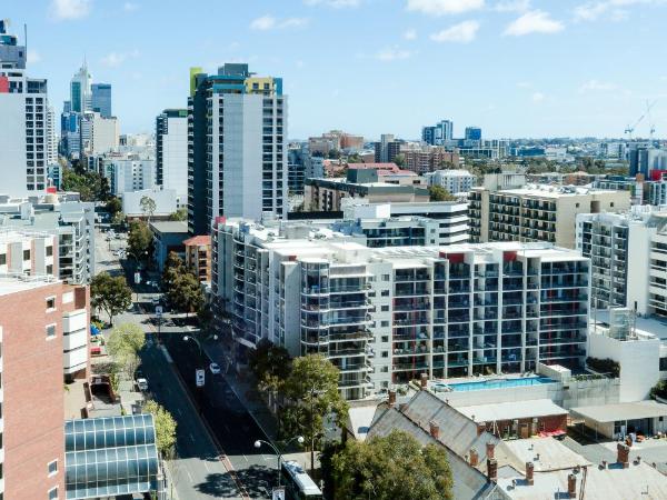 ibis Styles East Perth : photo 7 de la chambre chambre lit king-size supérieure - vue sur ville