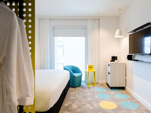 ibis Styles East Perth : photo 2 de la chambre chambre lit king-size de luxe - vue sur rivière