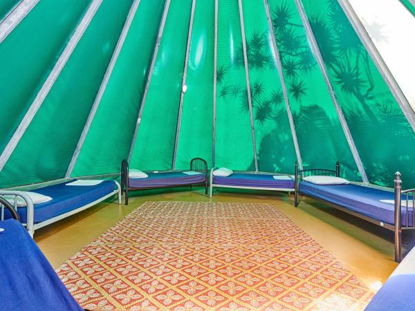 Arts Factory by Nomads : photo 4 de la chambre lit dans petit tipi mixte de 6 lits