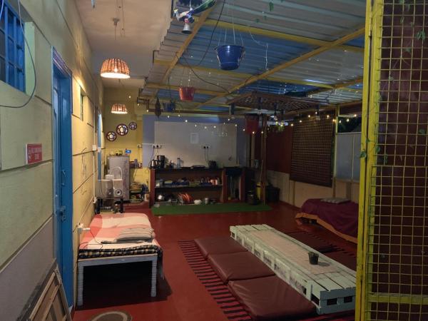 The Little Blue Window Hostel : photo 4 de la chambre lit simple dans dortoir pour femmes