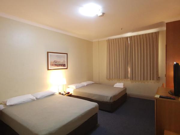 Criterion Hotel Perth : photo 1 de la chambre chambre quadruple standard