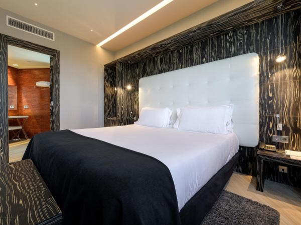 Hotel Maydrit Airport : photo 3 de la chambre suite