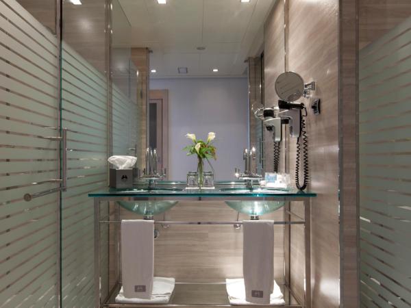 Hotel Maydrit Airport : photo 10 de la chambre chambre double exécutive