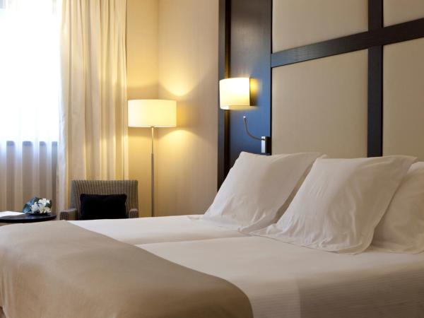 Hotel Maydrit Airport : photo 4 de la chambre chambre double ou lits jumeaux