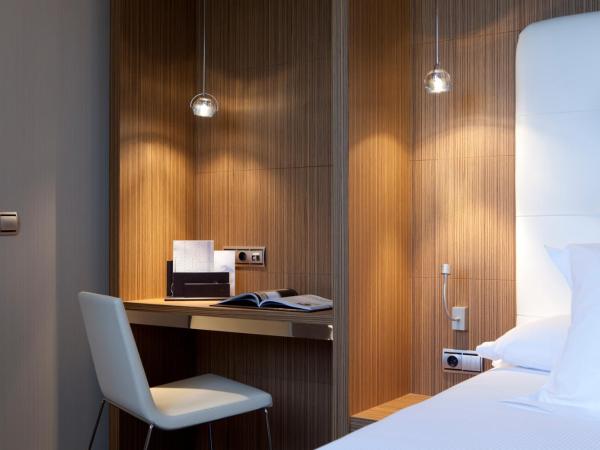 Hotel Maydrit Airport : photo 5 de la chambre chambre double exécutive