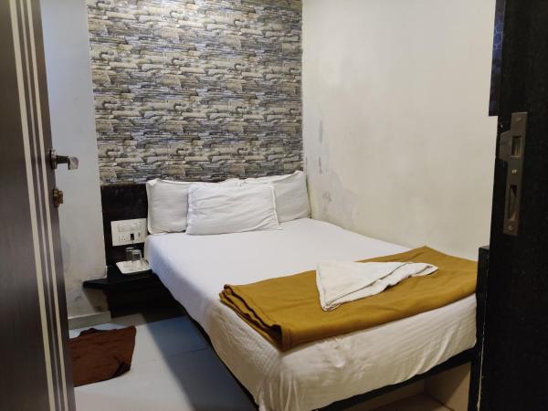 Hotel Golden Sagar : photo 3 de la chambre chambre double Économique