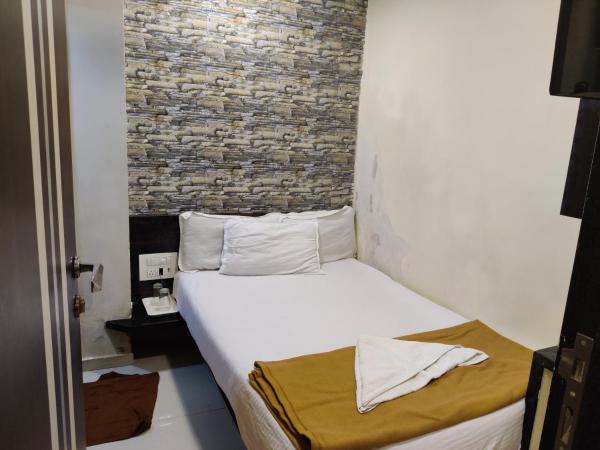 Hotel Golden Sagar : photo 5 de la chambre chambre double Économique