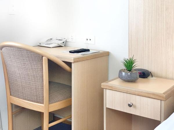 Airport Ascot Motel : photo 7 de la chambre chambre standard lit queen-size