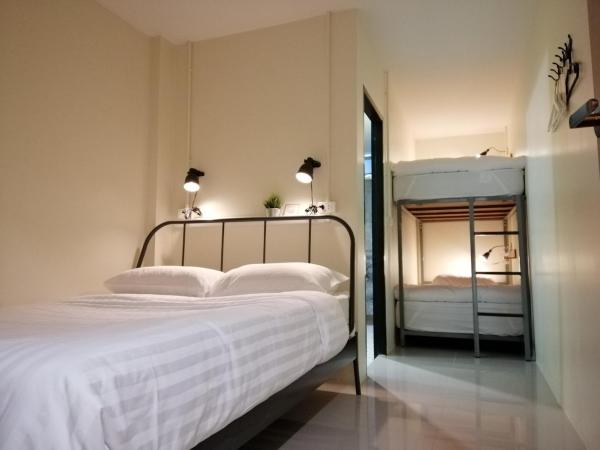 The Marble Hostel : photo 1 de la chambre chambre familiale avec salle de bains privative