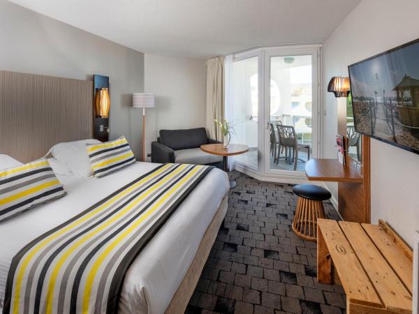 Thalazur Port-Camargue - Hotel & Spa : photo 2 de la chambre chambre double - vue latérale sur mer