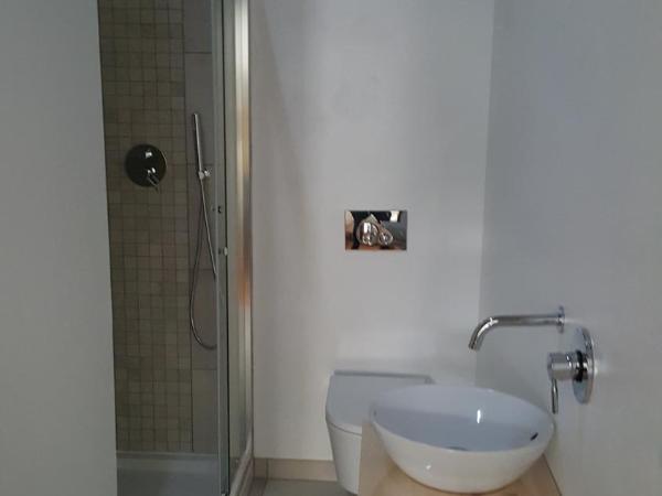 Casa aOrta Downtown : photo 6 de la chambre chambre double avec salle de bains privative