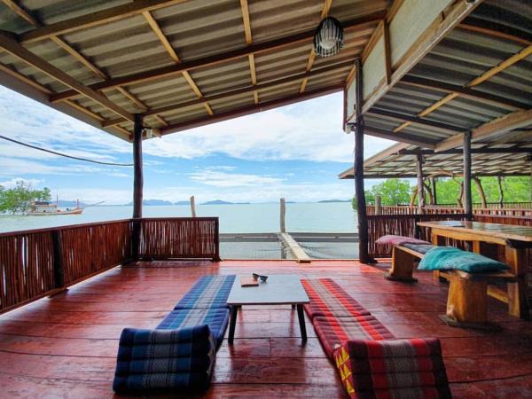 Lanta Sabai Day House : photo 6 de la chambre chambre lit queen-size - vue sur mer