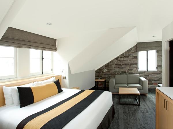 Hotel du Vieux Quebec : photo 2 de la chambre chambre lit king-size supérieure