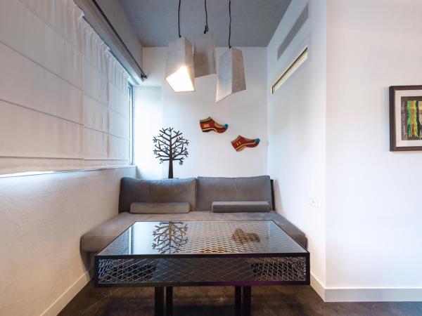 Downtown Athens Lofts - The Acropolis Observatory : photo 10 de la chambre loft art