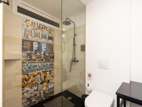 Downtown Athens Lofts - The Acropolis Observatory : photo 5 de la chambre loft art