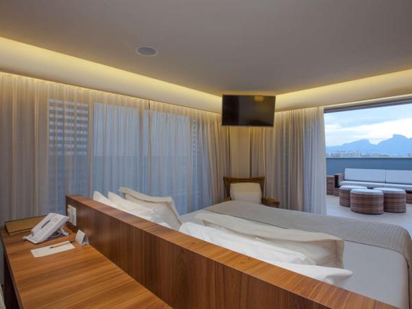 Vogue Square Fashion Hotel by Lenny Niemeyer : photo 3 de la chambre chambre lit king-size deluxe avec baignoire spa et balcon