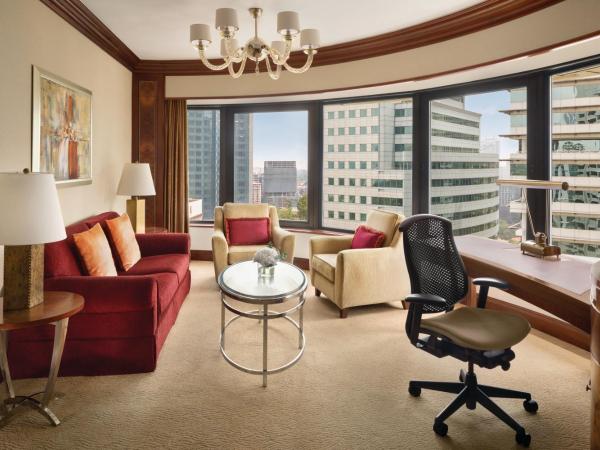 Shangri-La Kuala Lumpur : photo 6 de la chambre hébergement lit king-size exécutif familial