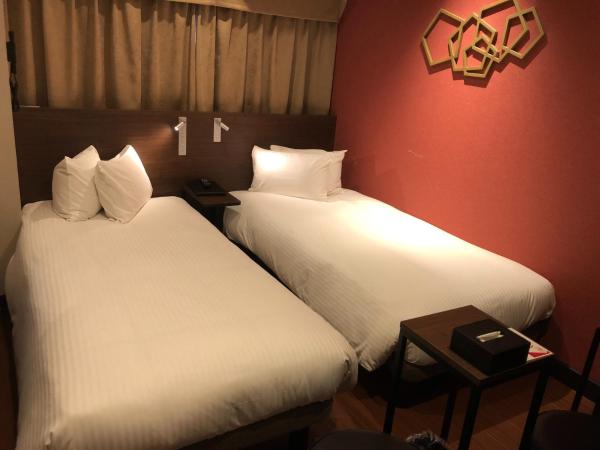 Red Roof Inn Kamata / Haneda Tokyo : photo 3 de la chambre chambre lits jumeaux avec salle de bains
