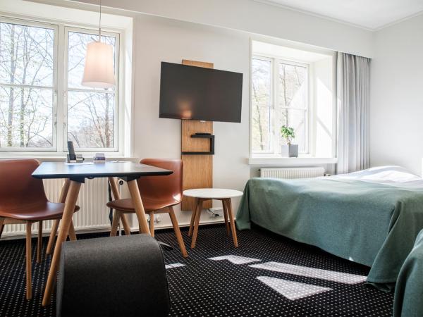 Hotel Koldingfjord : photo 2 de la chambre chambre familiale (2 adultes et 2 enfants)