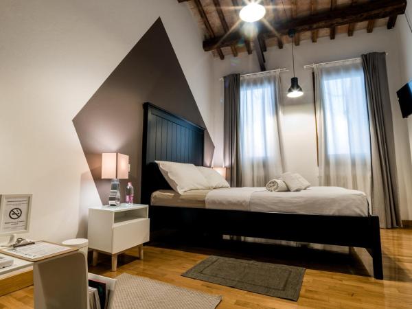 Castelmenardo39 : photo 10 de la chambre chambre familiale