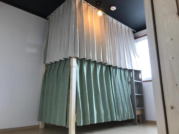 Sapporo Guest House 庵 Anne : photo 2 de la chambre lit superposé dans dortoir pour femmes