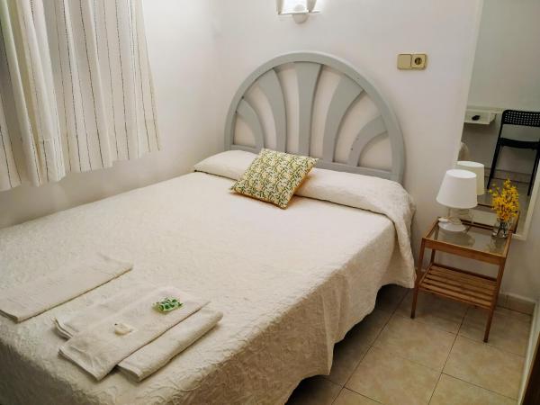 Hostal Abitum Madrid : photo 1 de la chambre chambre simple