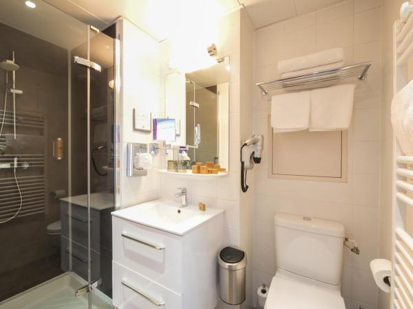 Hotel Le Richemont : photo 3 de la chambre chambre quadruple