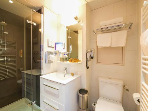 Hotel Le Richemont : photo 3 de la chambre chambre triple