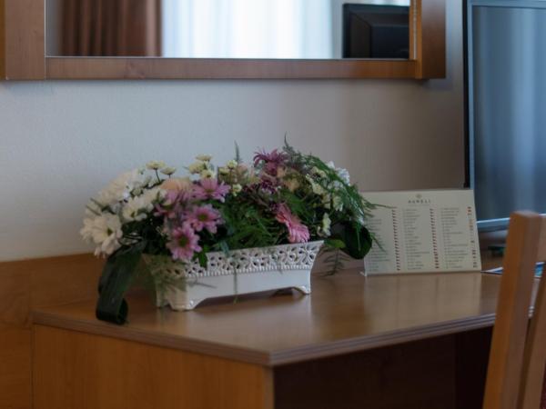 Hotel Globus : photo 4 de la chambre chambre double ou lits jumeaux