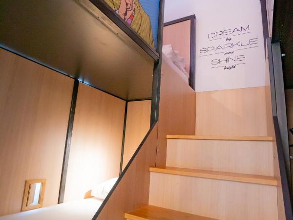 Sparks Hostel : photo 5 de la chambre lit dans dortoir mixte de 12 lits