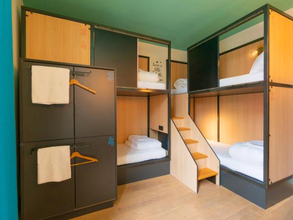 Sparks Hostel : photo 4 de la chambre lit dans un dortoir de 4 lits