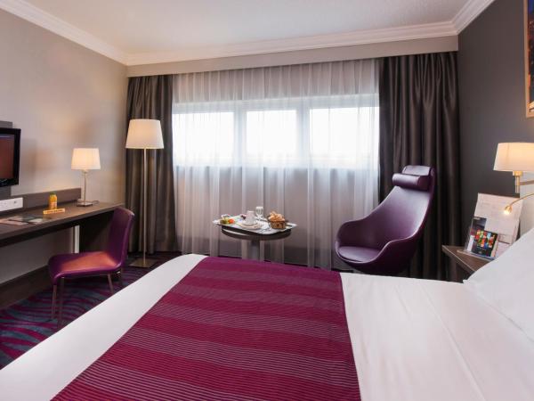 Best Western Plus Paris Orly Airport : photo 9 de la chambre chambre excutive lit queen-size