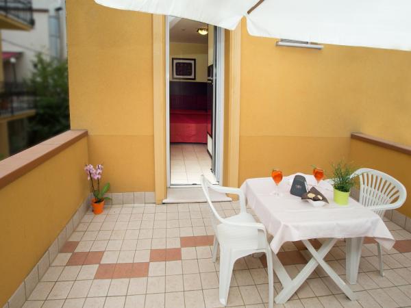 Hotel Alibi : photo 2 de la chambre chambre double avec balcon