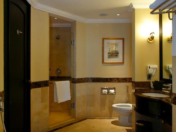 The Pacific Sutera : photo 7 de la chambre hébergement lit king-size premium