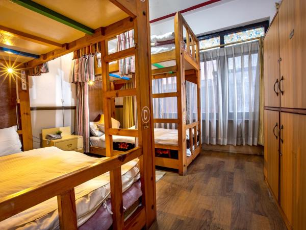 Shangri-la Boutique Hotel : photo 4 de la chambre lit dans dortoir mixte de 4 lits