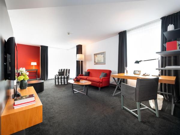 THE MADISON Hotel Hamburg : photo 2 de la chambre suite 2 chambres avec kitchenette