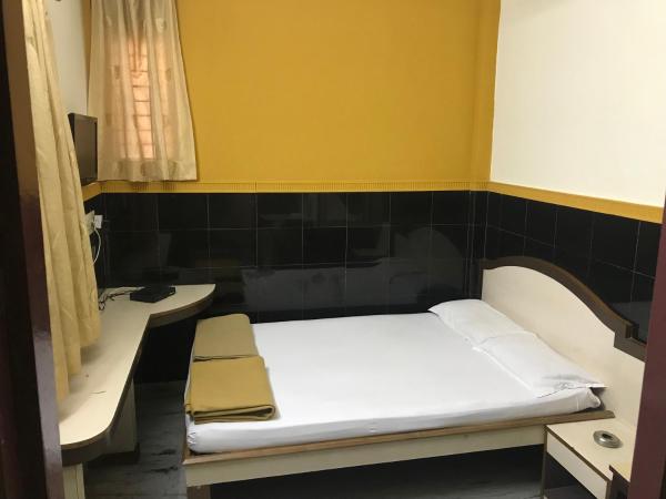 Greens Residency : photo 4 de la chambre chambre double deluxe