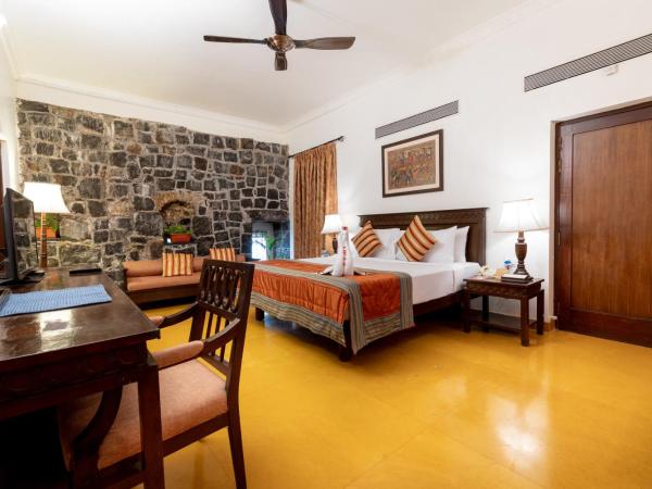 Fort JadhavGADH -A GADH Heritage Hotel : photo 3 de la chambre varsha suite - premium rain shower room