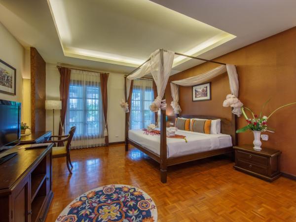 Vdara Pool Resort Spa Chiang Mai : photo 2 de la chambre chambre familiale avec baignoire