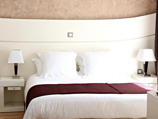 Hôtel Montaigne & Spa : photo 4 de la chambre chambre double de luxe avec accès gratuit au spa